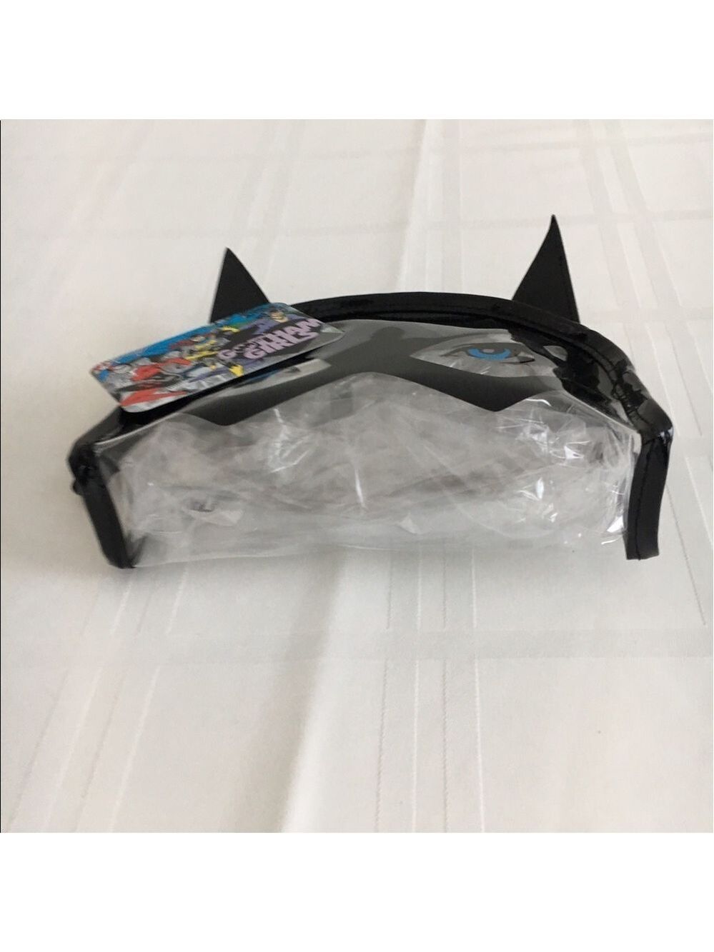 LONDON Soho's BATGIRL zippered makeup bag. - Picture 5 of 6